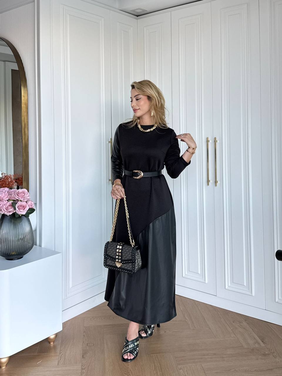 DERİ VE KEMER DETAYLI ELBİSE